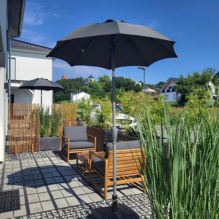 Schlossterrassen 8a *