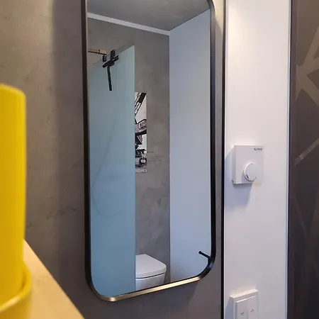 Schlossterrassen 8a *