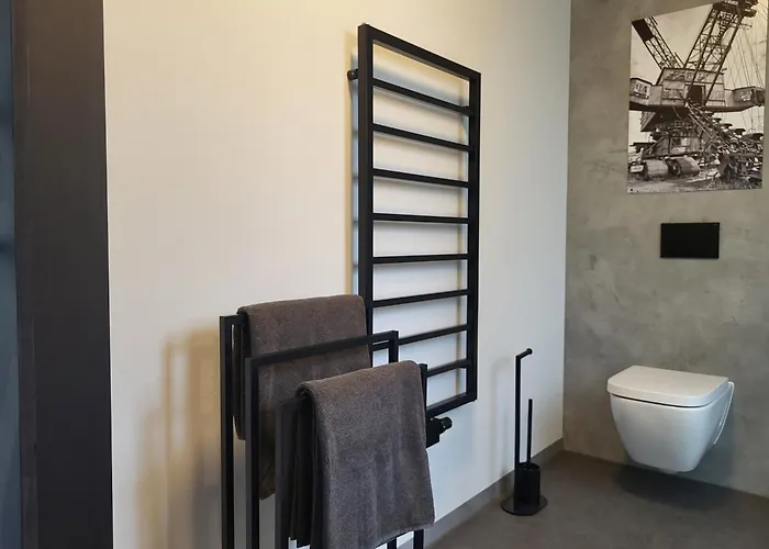 Schlossterrassen 8a *